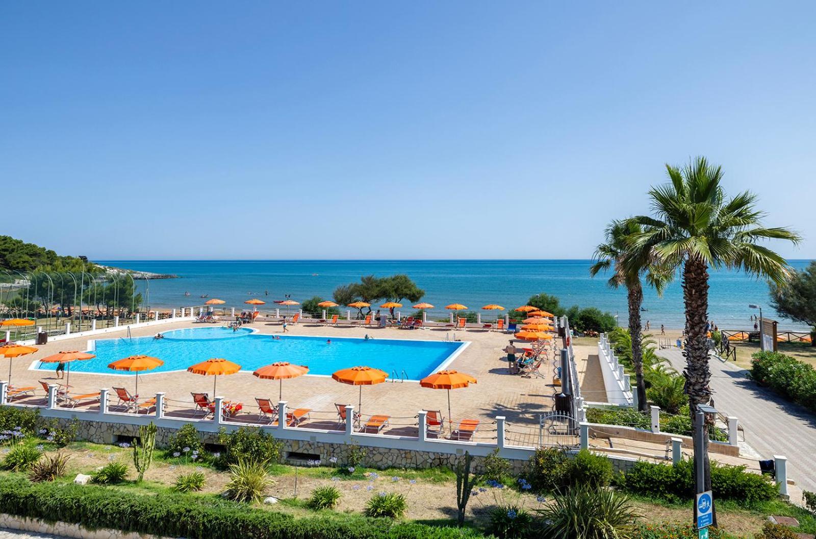 Crovatico Club Vacanze 维耶斯泰 外观 照片
